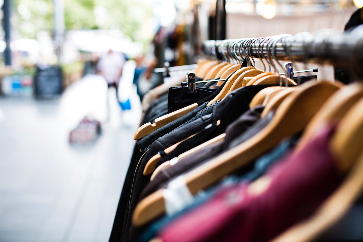 The Benefits of Buying Secondhand: Why Thrifting is Good for You and the Environment